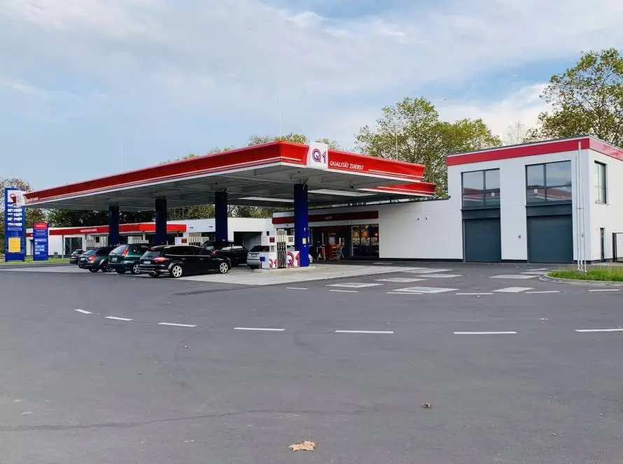 luxeen beleuchtung photovoltaik q1 tankstelle bonn 1